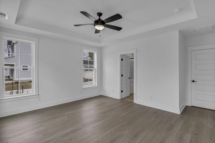 Spacious, unfurnished interior of a new home in Clubside Reserve at Summerlake, Lexington (Image 32). Spacious, unfurnished interior of a new home in Clubside Reserve at Summerlake, Lexington (Image 32).