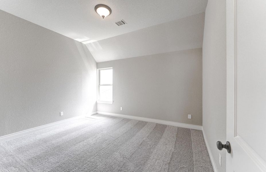 Spacious, unfurnished interior of a new home in Bridgeland 60′, Cypress (Image 42).