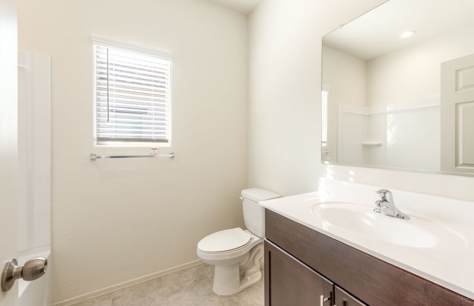 Furnished interior view inside a new home in Copper Falls, Buckeye (Image 9).