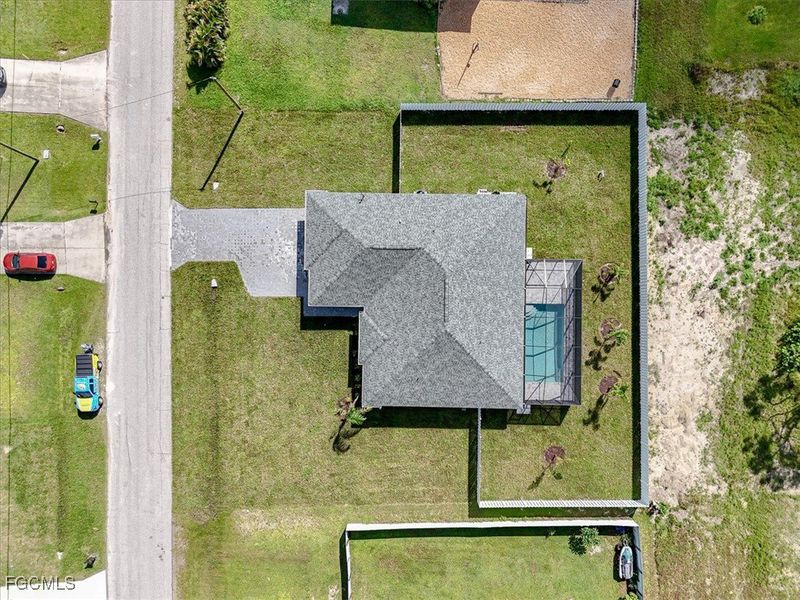 Image 41 of a home in Cape Coral.