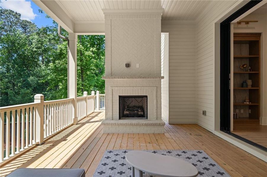 Exterior details and patio area of a home in , Brookhaven (Image 3).
