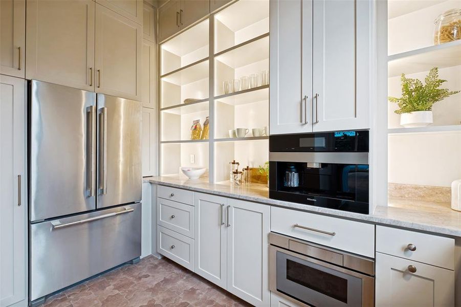 Furnished interior view inside a new home in , Dallas (Image 33).