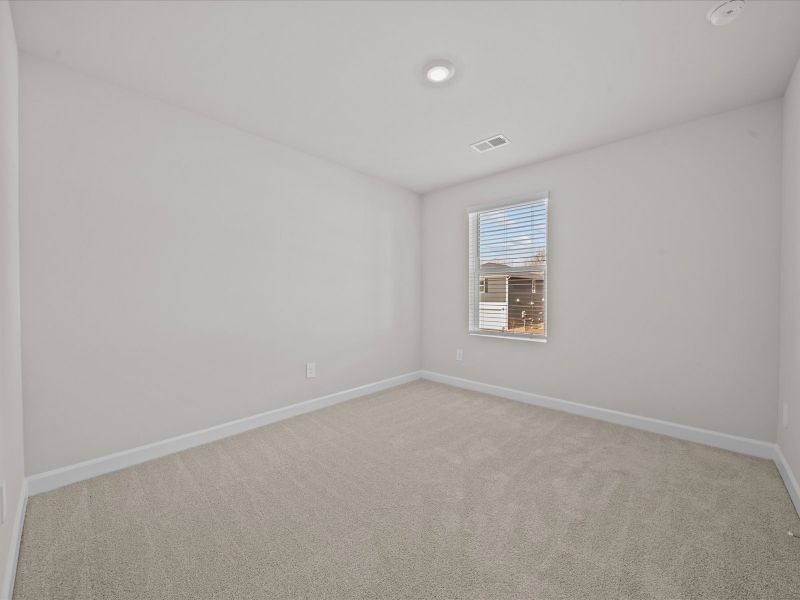 Spacious, unfurnished interior of a new home in Cedar Shoals – Heritage Collection, Piedmont (Image 19).