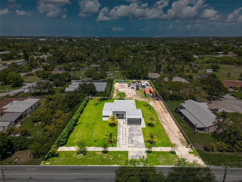 Image 37 of a home in .