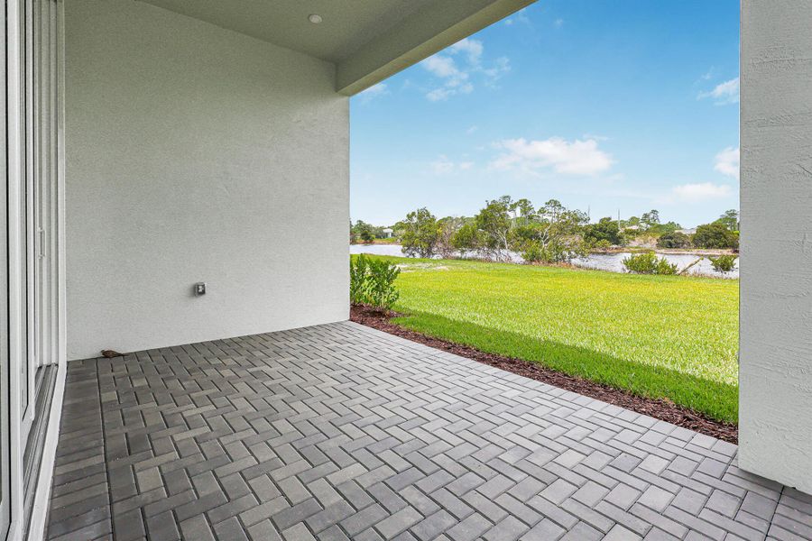 Image 10 of a home in Rivella.