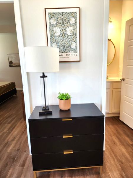 Representative interior finishes for a home built from the Waterford Townhome by Piedmont Residential in The Retreat at Browns Ridge, Newnan (Image 20).