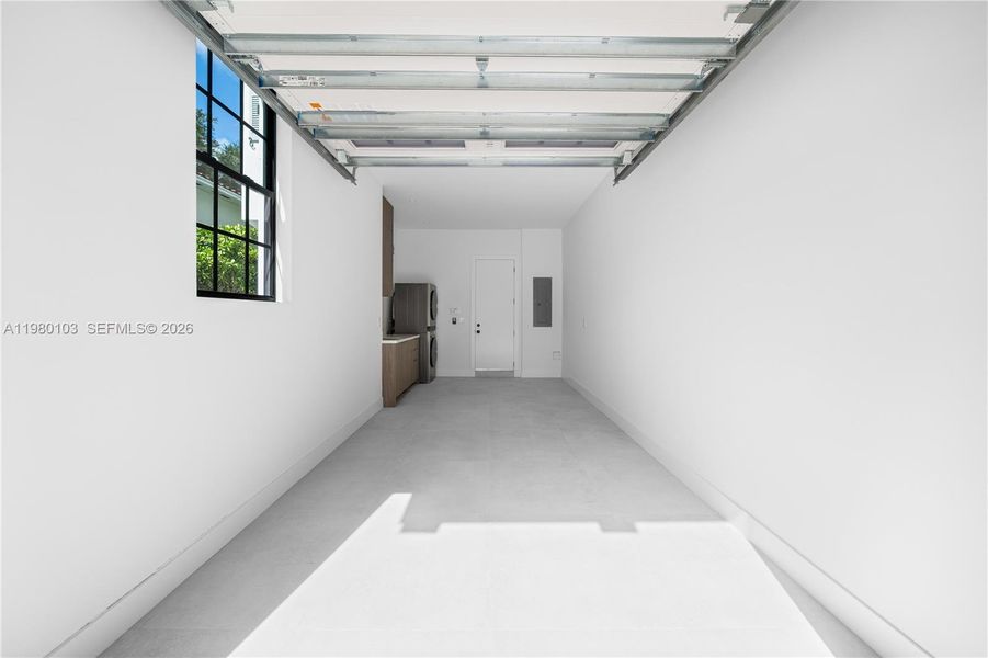 Spacious, unfurnished interior of a new home in , Coral Gables (Image 39). Spacious, unfurnished interior of a new home in , Coral Gables (Image 39).