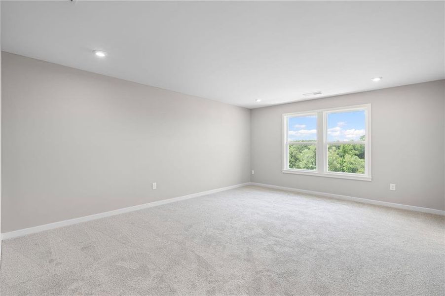 Spacious, unfurnished interior of a new home in Crossvine Estates, Braselton (Image 18).