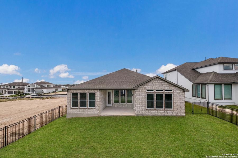 Exterior details and patio area of a home in Esperanza, Boerne (Image 3).