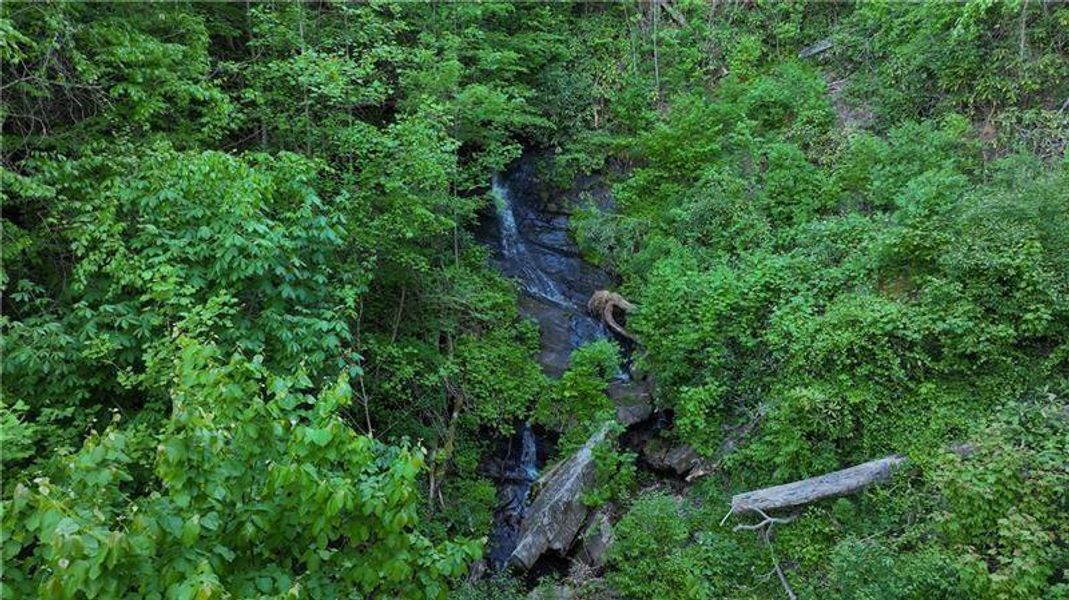 Image 27 of a home in . Image 27 of a home in .