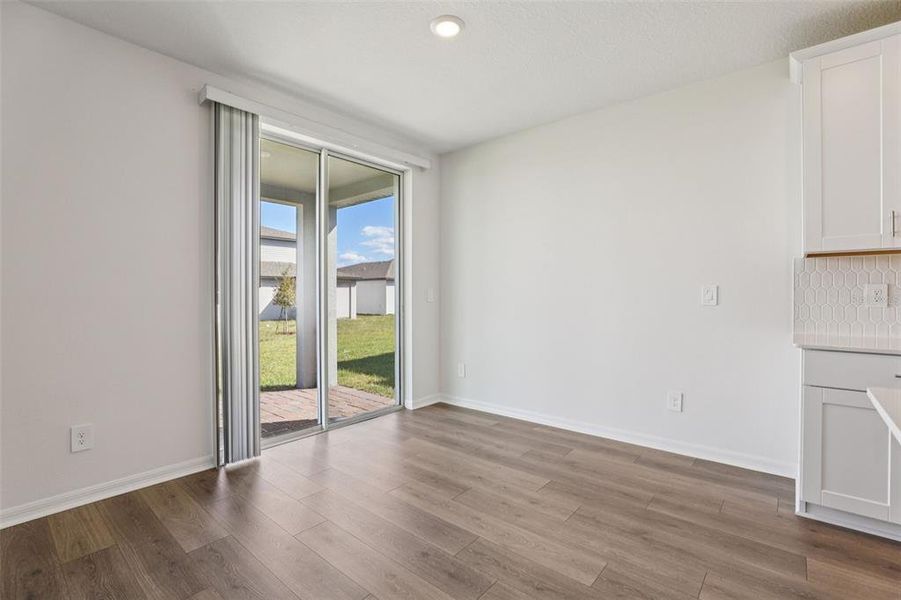 Spacious, unfurnished interior of a new home in The Reserve at Twin Lakes, St. Cloud (Image 23).