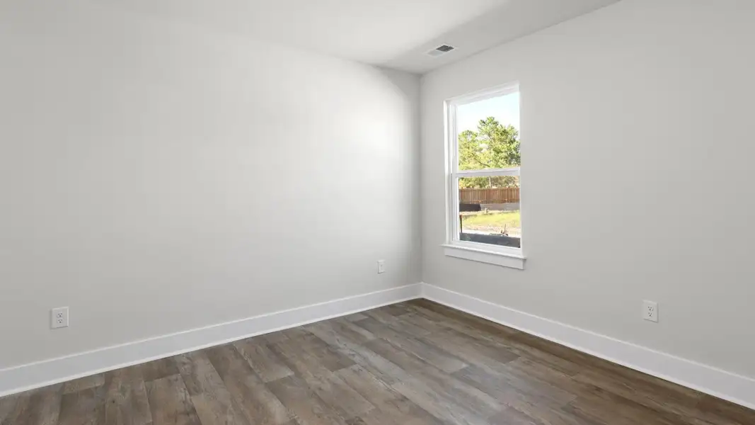 Spacious, unfurnished interior of a new home in Cedar Hill Landing, Navassa (Image 25).