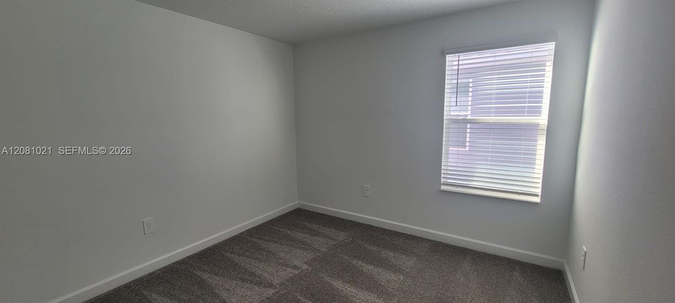 Spacious, unfurnished interior of a new home in , Orlando (Image 31).