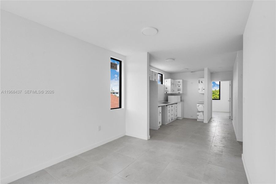 Spacious, unfurnished interior of a new home in , Miami (Image 11).