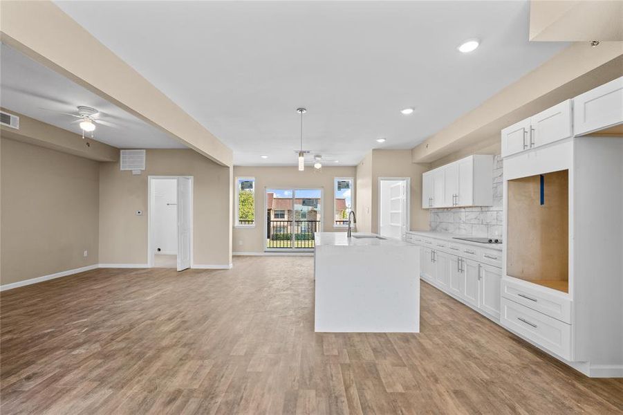 Spacious, unfurnished interior of a new home in , Irving (Image 31).
