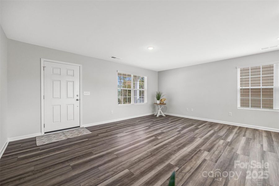 Spacious, unfurnished interior of a new home in Creekside Cottages, Bessemer City (Image 31).