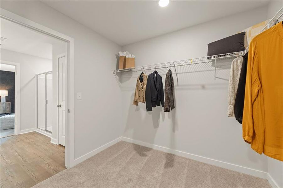 Image 23 of a home in Oak Grove Glen.