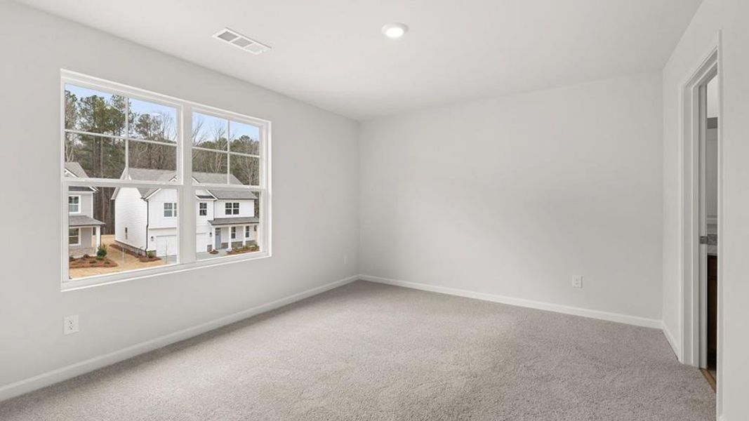 Spacious, unfurnished interior of a new home in , Dallas (Image 29).