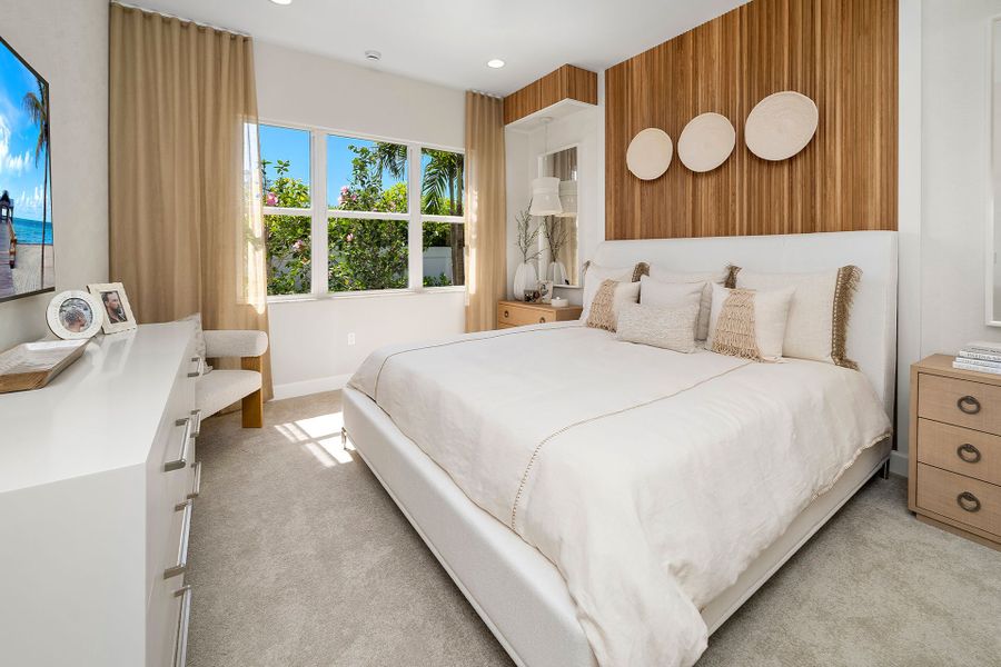 Representative furnished interior of a home built from the Eclipse by GL Homes in Valencia Sky (55+), Naples (Image 13).