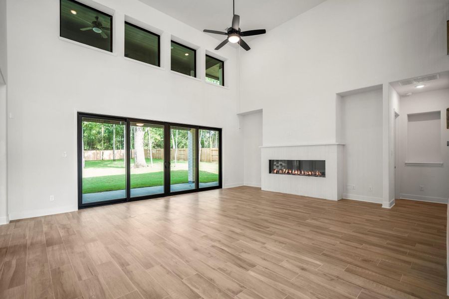 Spacious, unfurnished interior of a new home in Briarley, Montgomery (Image 35).