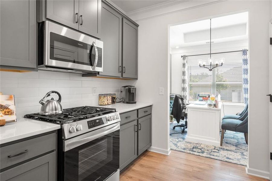 Furnished interior view inside a new home in Evergreen at Lakeside, Temple (Image 15).