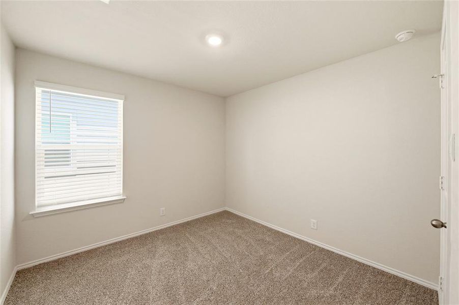 Spacious, unfurnished interior of a new home in , Converse (Image 34).