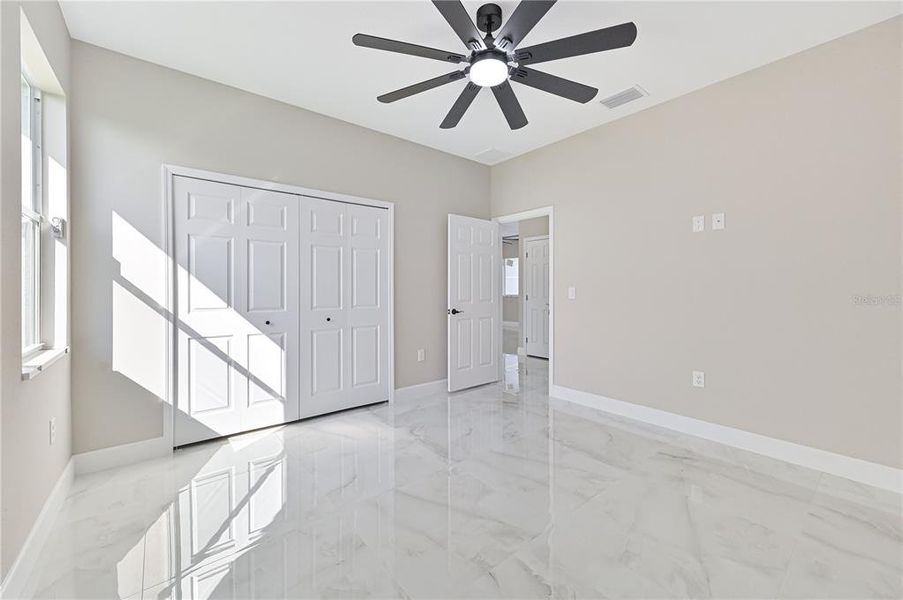 Spacious, unfurnished interior of a new home in , Cape Coral (Image 30).