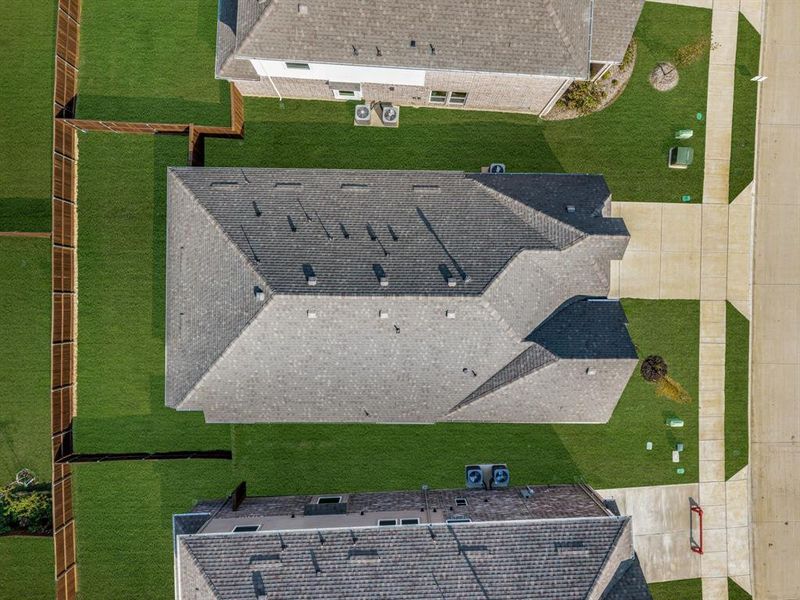 Image 35 of a home in Edgewood Creek.