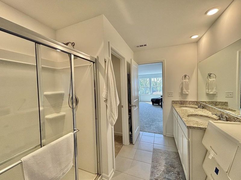 Furnished interior view inside a new home in , Gainesville (Image 10).