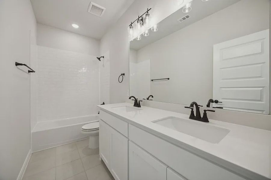 Representative furnished interior of a home built from the Peyton by Cambridge Homes in Lake Park, Rowlett (Image 8).
