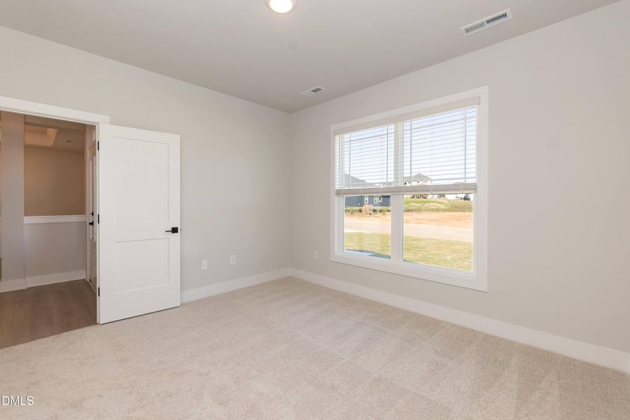Spacious, unfurnished interior of a new home in Kelly Farms, Lillington (Image 18). Spacious, unfurnished interior of a new home in Kelly Farms, Lillington (Image 18).