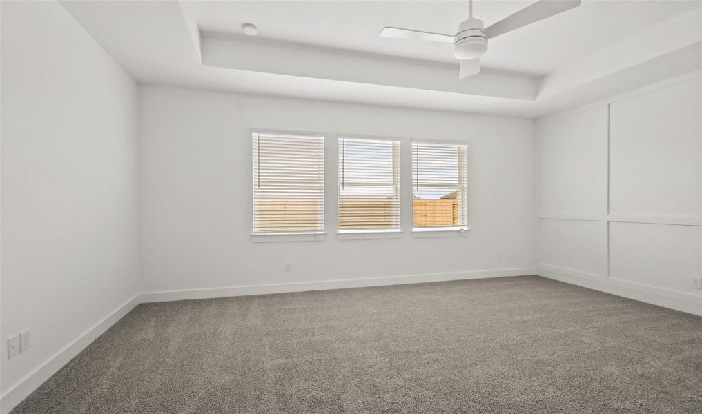 Spacious primary suite (*Photo not of actual home and used for illustration purposes only.)