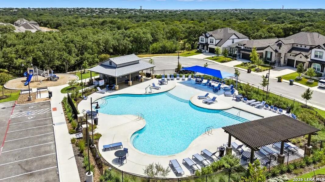 Community amenities in Bison Ridge, San Antonio (Image 20).