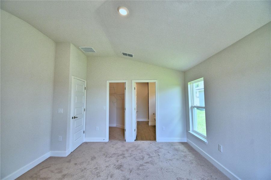 Spacious, unfurnished interior of a new home in Lake Juliana Estates, Auburndale (Image 22).