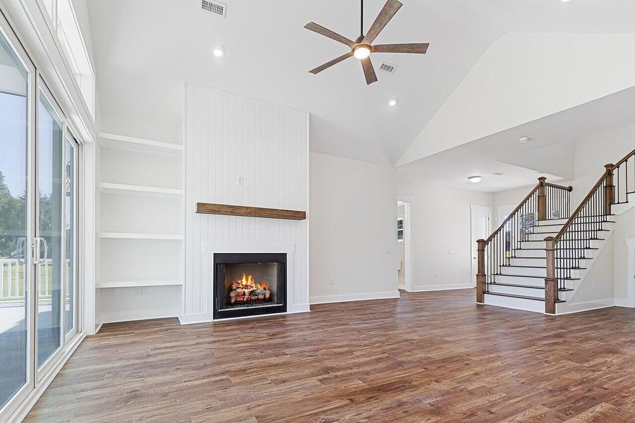 Spacious, unfurnished interior of a new home in , Manning (Image 20).