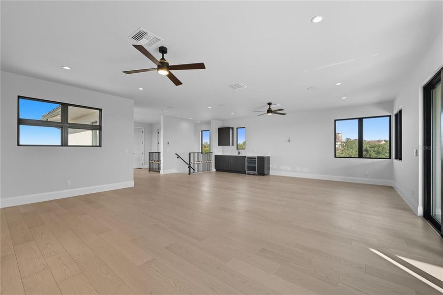 Spacious, unfurnished interior of a new home in , Montverde (Image 22).