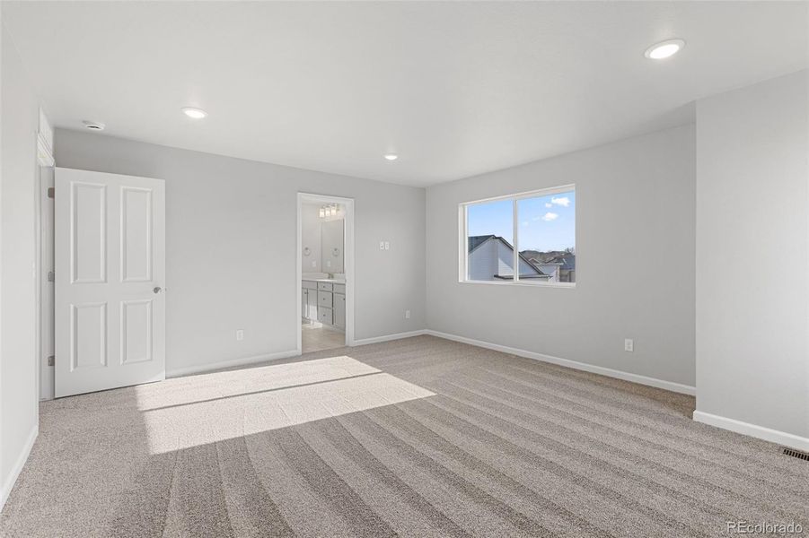 Spacious, unfurnished interior of a new home in Cherry Meadows, Brighton (Image 20).