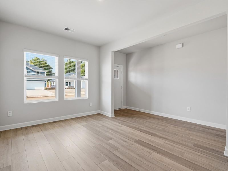 Spacious, unfurnished interior of a new home in Southwell Commons, Anderson (Image 7).