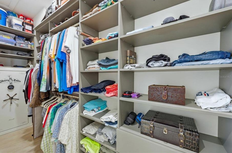 Close-up of interior finishes inside a home in , Placida (Image 20).