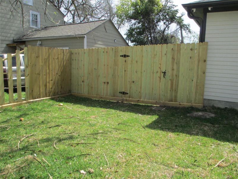 Exterior details and patio area of a home in , Baytown (Image 29).