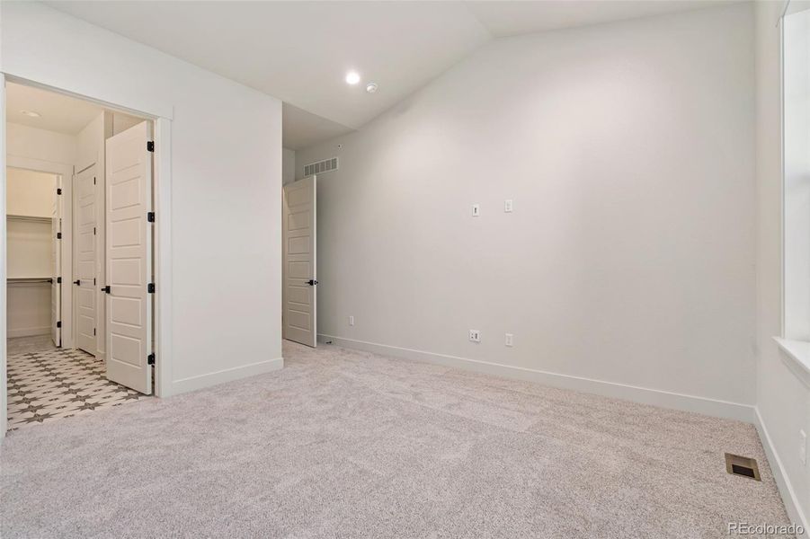 Spacious, unfurnished interior of a new home in Villa Collection, Fort Collins (Image 14). Spacious, unfurnished interior of a new home in Villa Collection, Fort Collins (Image 14).
