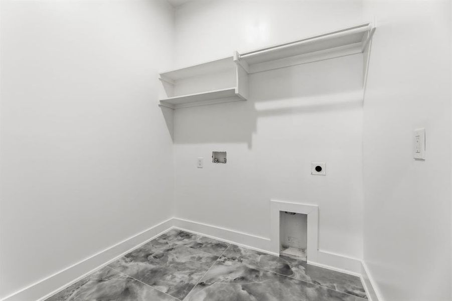 Spacious, unfurnished interior of a new home in , Dallas (Image 18).