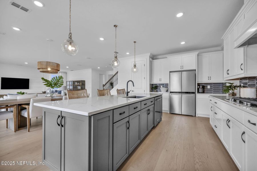 Furnished interior view inside a new home in Double Branch, Middleburg (Image 9).