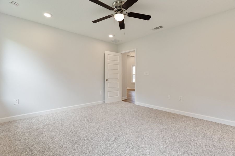 Spacious, unfurnished interior of a new home in Southern Charm, Crestview (Image 32). Spacious, unfurnished interior of a new home in Southern Charm, Crestview (Image 32).