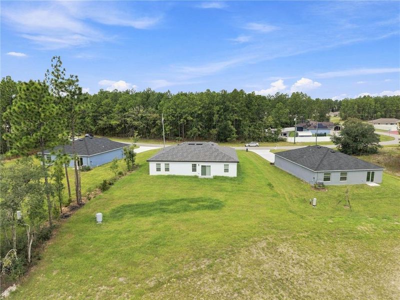 Exterior details and patio area of a home in , Ocala (Image 4).