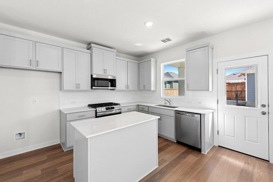 Furnished interior view inside a new home in Mayfair, New Braunfels (Image 6).