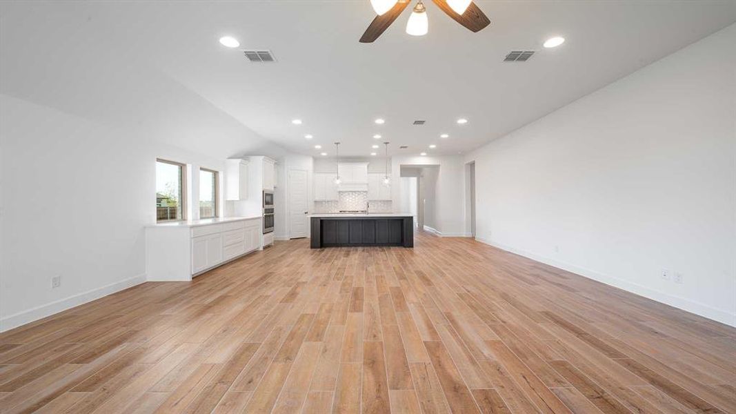 Image 26 of a home in Reunion 50'. Image 26 of a home in Reunion 50'.