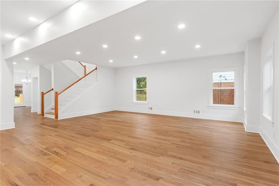 Spacious, unfurnished interior of a new home in , Atlanta (Image 22).