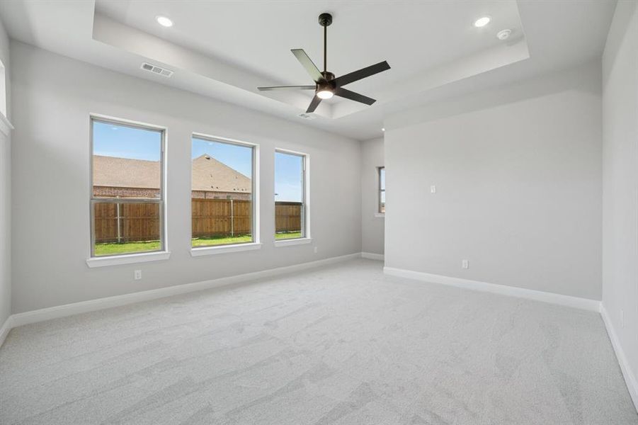 Spacious, unfurnished interior of a new home in Terraces – Classics, Rockwall (Image 16). Spacious, unfurnished interior of a new home in Terraces – Classics, Rockwall (Image 16).