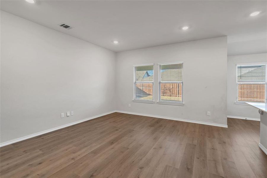 Spacious, unfurnished interior of a new home in Enclave at Pecan Creek, Krugerville (Image 15). Spacious, unfurnished interior of a new home in Enclave at Pecan Creek, Krugerville (Image 15).